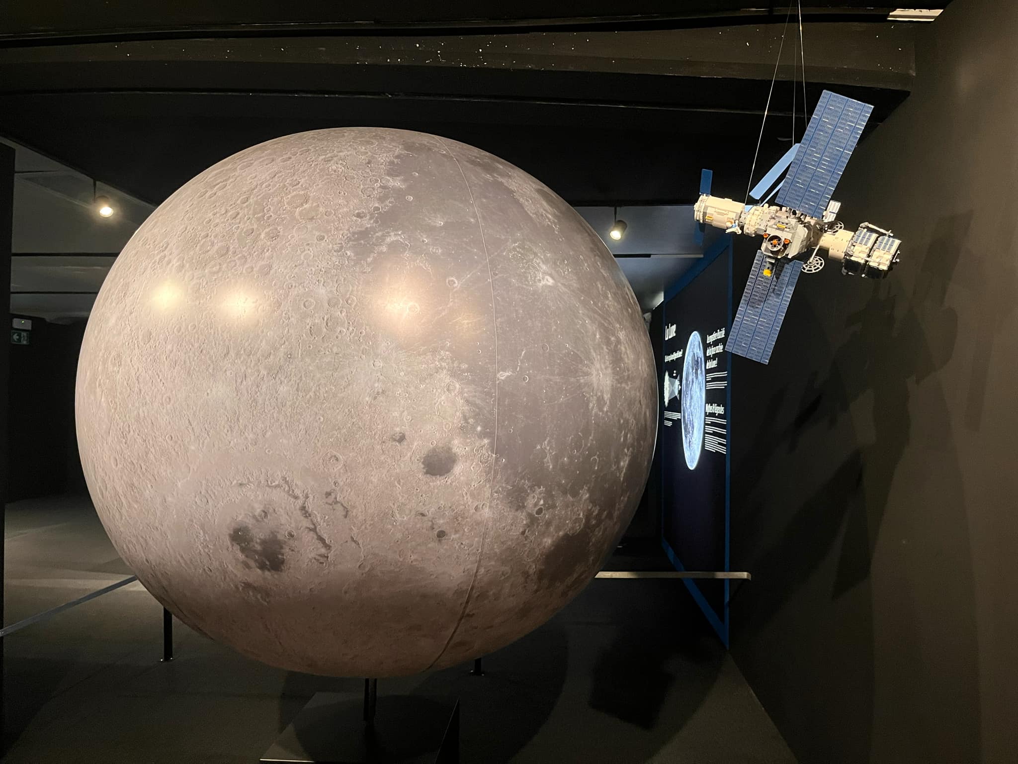 Expo Liège-Guillemins 09/02/2025 - Vers la lune et au dela !